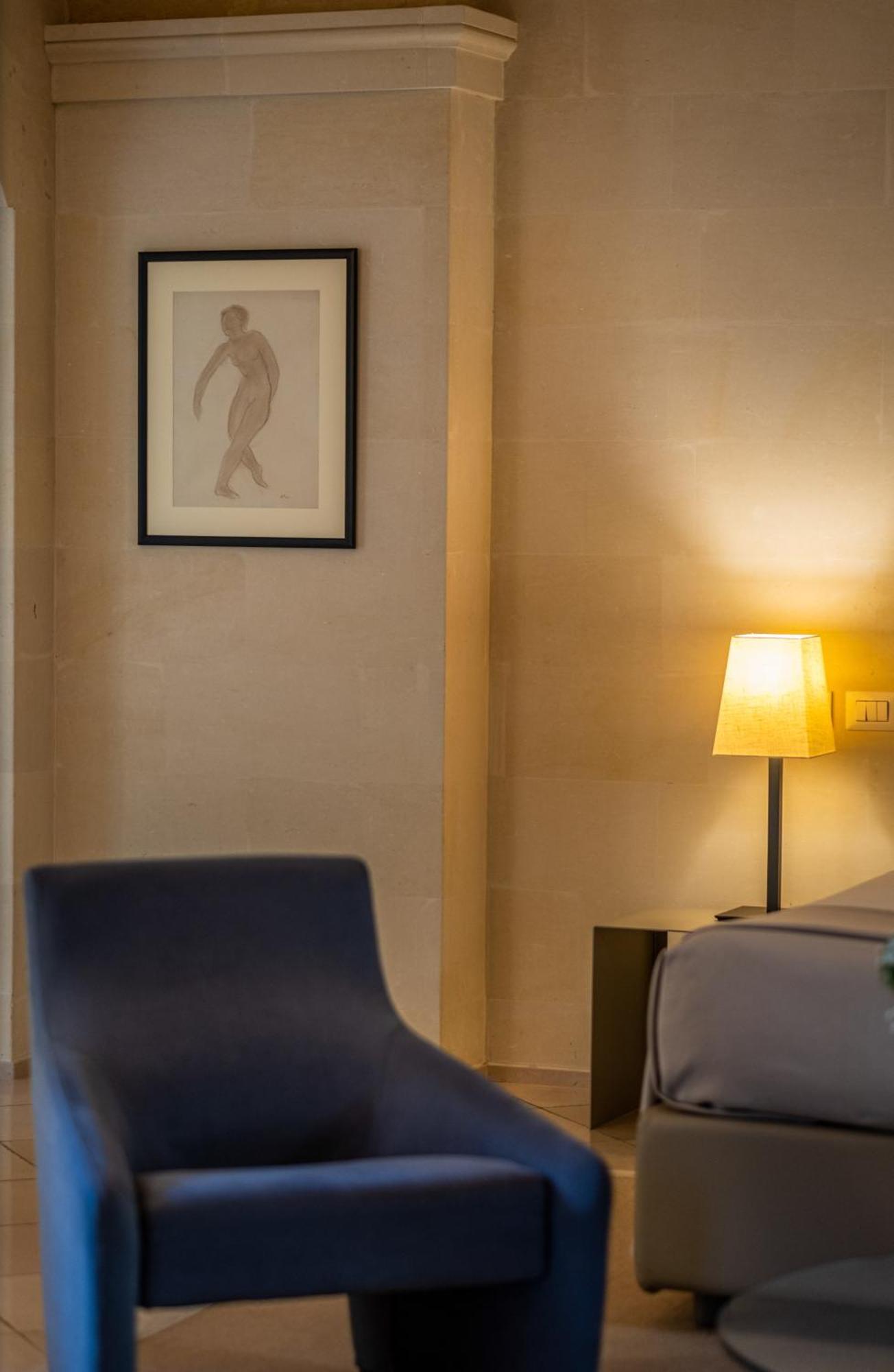Deluxe Junior Suite,1625540976:JPEG